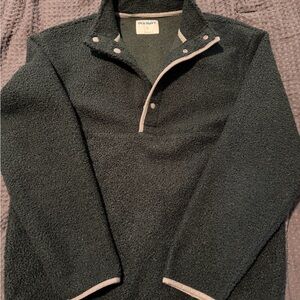 Old Navy Men's Dark Green Sweater